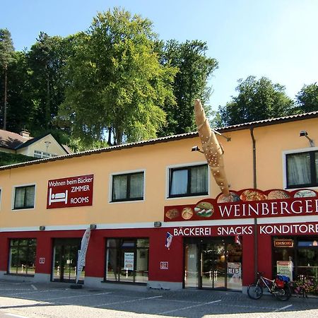 לינה וארוחת בוקר איבס אן דר דונאו Wohnen Beim Baecker Weinberger מראה חיצוני תמונה
